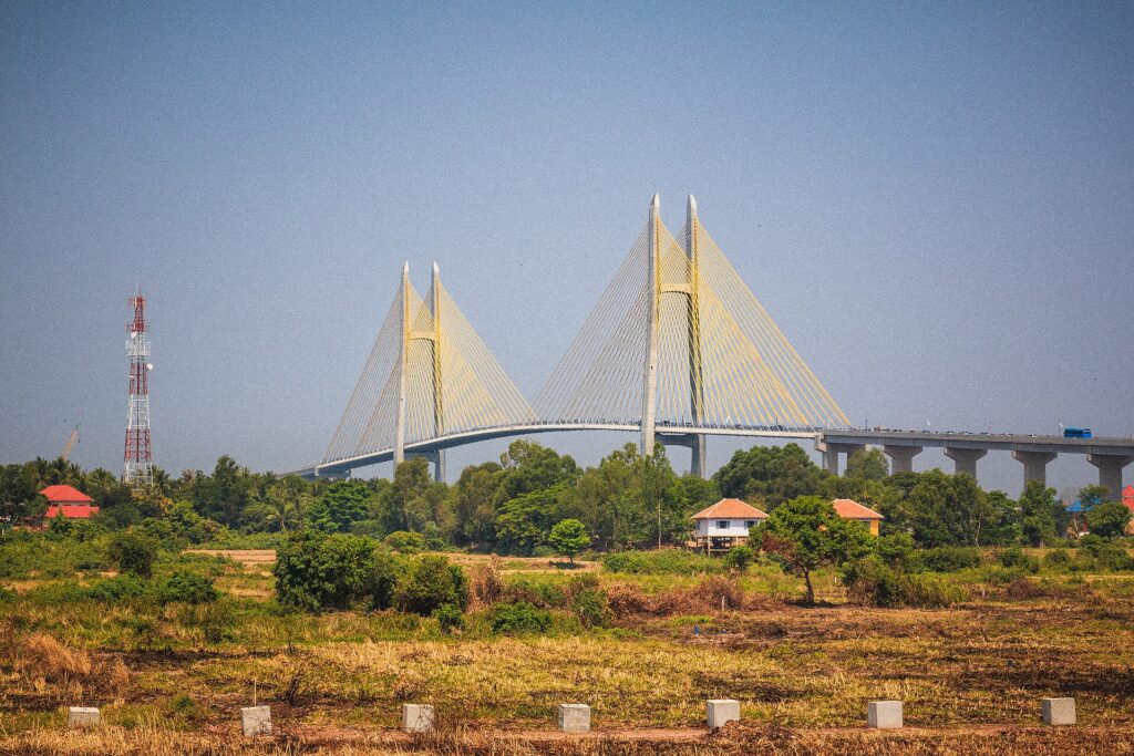 The Neak Loeung bridge over the Mekong