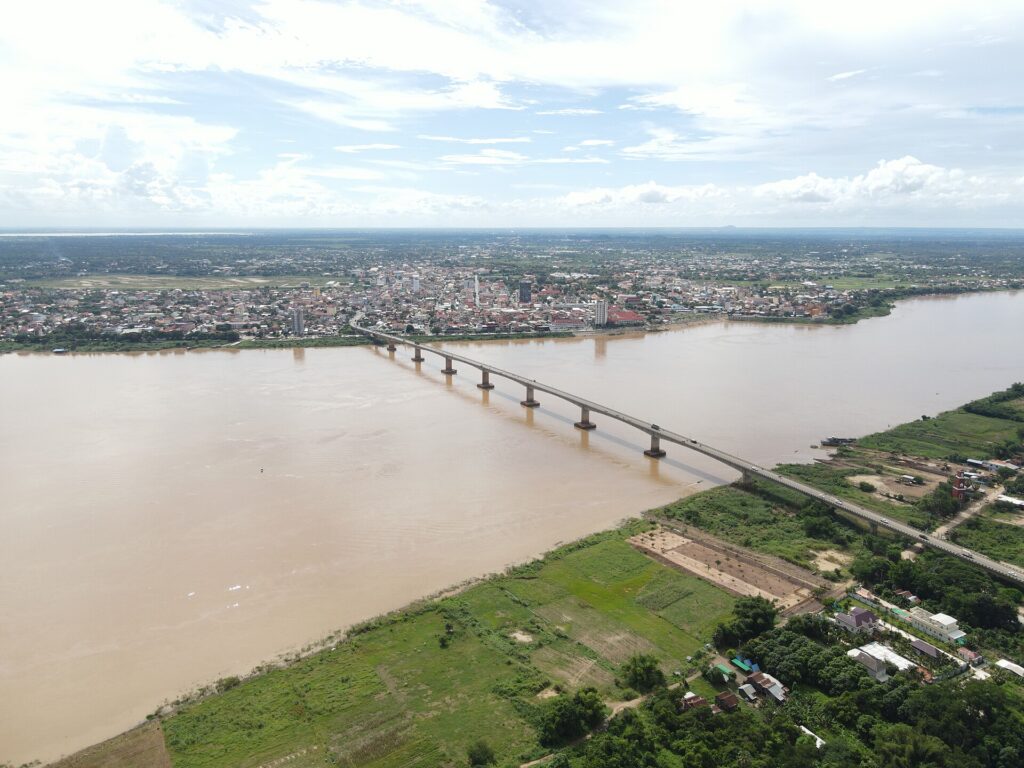 The Kizuna Bridge between Kampong Cham and Tbong Khmum